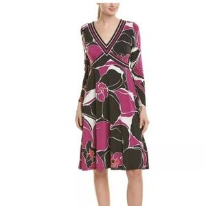 $278 NWT TRINA TURK Linda Dress Sz. 6 Printed A-Line V-Neck Long Sleeve Violet M